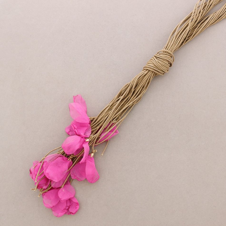 COLLAR NUDO FLORES TELA