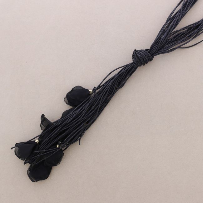 COLLAR NUDO FLORES TELA