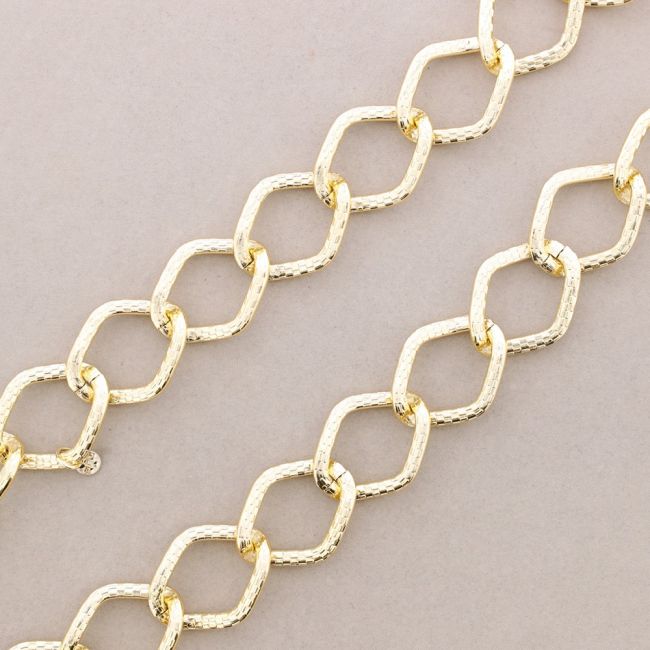 LONG METAL LINK NECKLACE