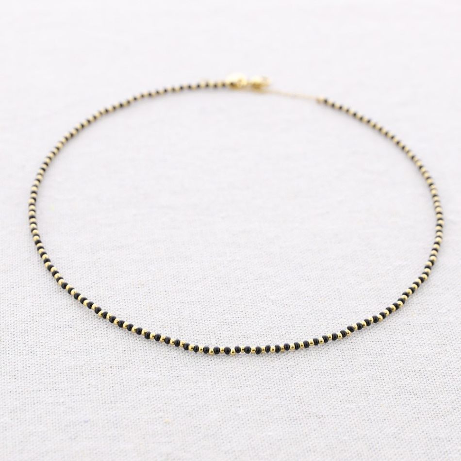 STEEL NECKLACE WITH BEADS
