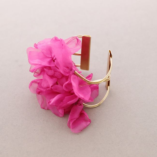 PULSERA AJUSTABLE FLORES TELA