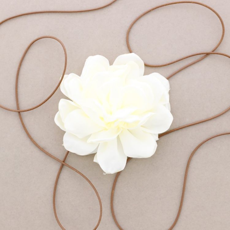 GARGANTILLA FLOR TELA 2