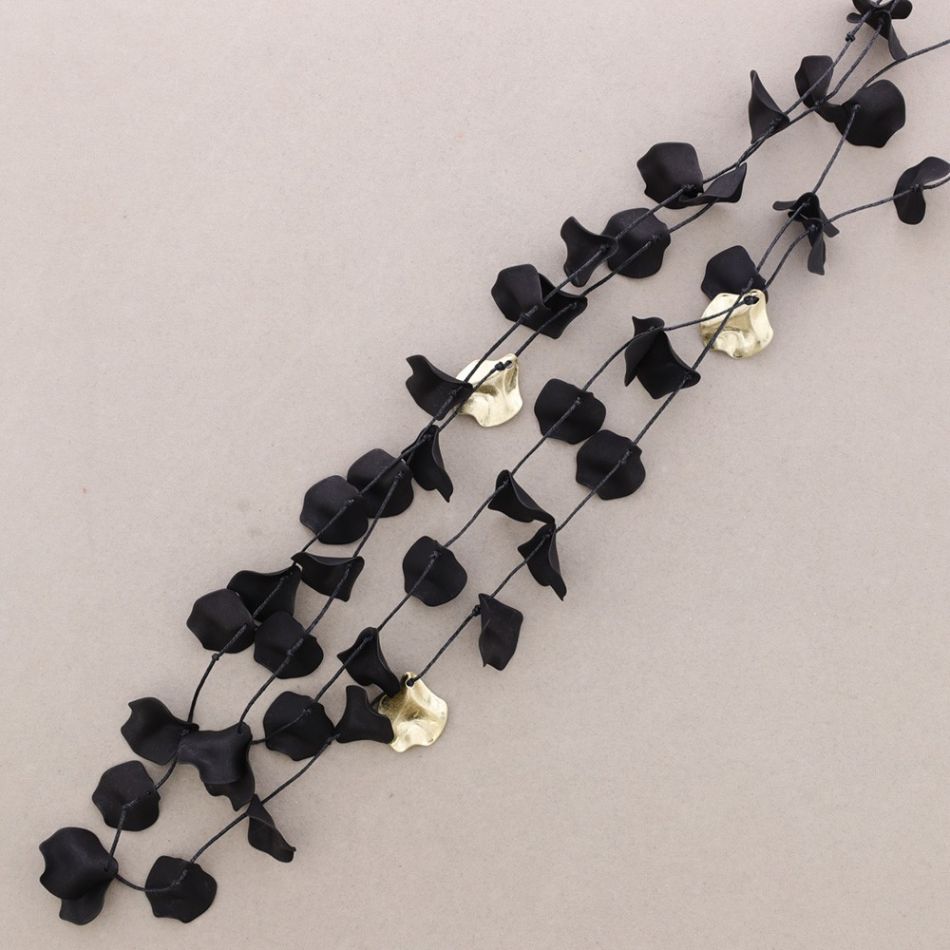 LONG DOUBLE PETALS RESIN NECKLACE