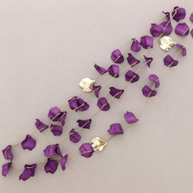 LONG DOUBLE PETALS RESIN NECKLACE