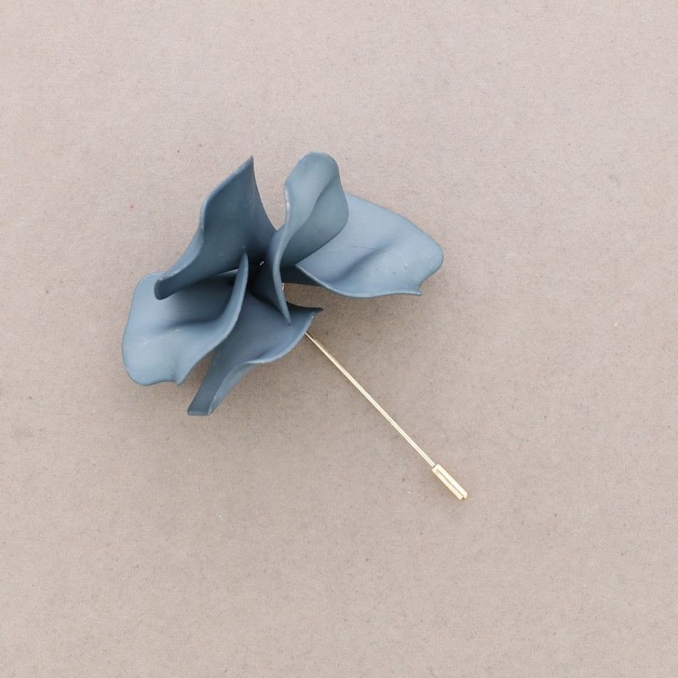 RESIN PETALS BROOCH