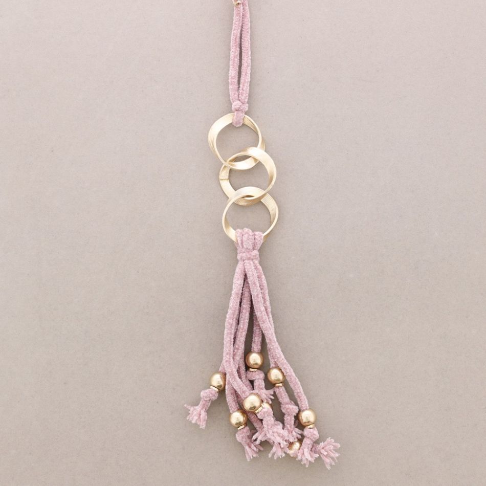 COLLAR LARGO ESLABONES FLECO CHENILLA BOLAS