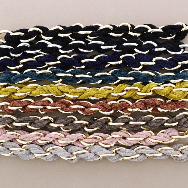 CHOKER WITH CHENILLE LINKS
