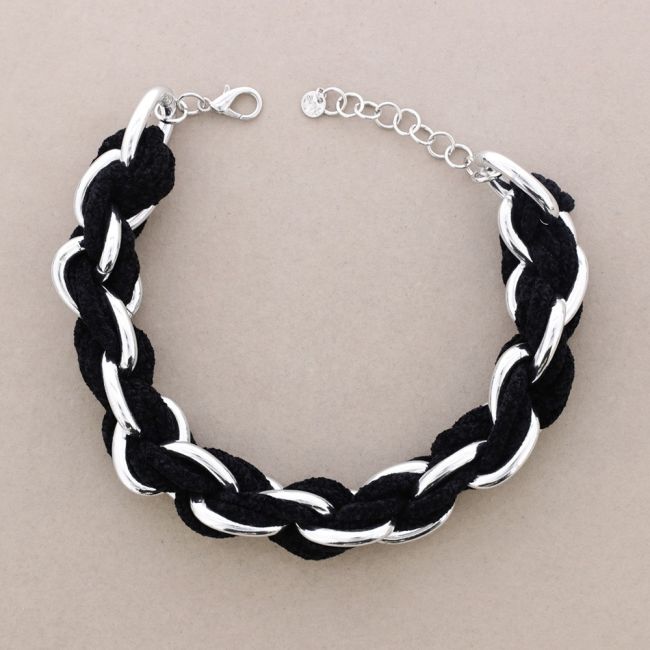 CHOKER WITH CHENILLE LINKS
