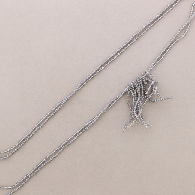 LONG ADJUSTABLE FLOWER NECKLACE WITH FACETED CRYSTALS