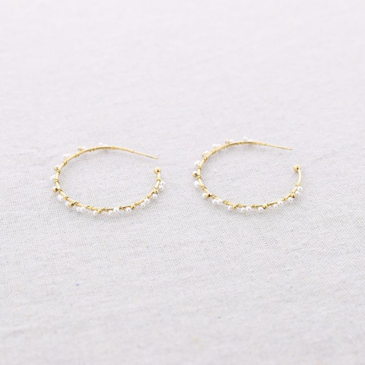 IMITATION PEARLS STEEL HOOP EARRINGS