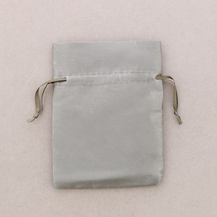 GREEN SATIN BAGS 10*13,5CM 50 PCS 2