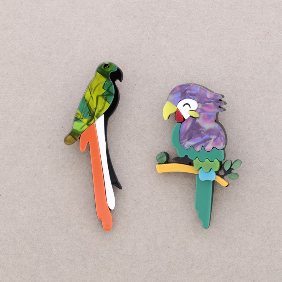 BROCHE SET DOS AVES TROPICALES RESINA