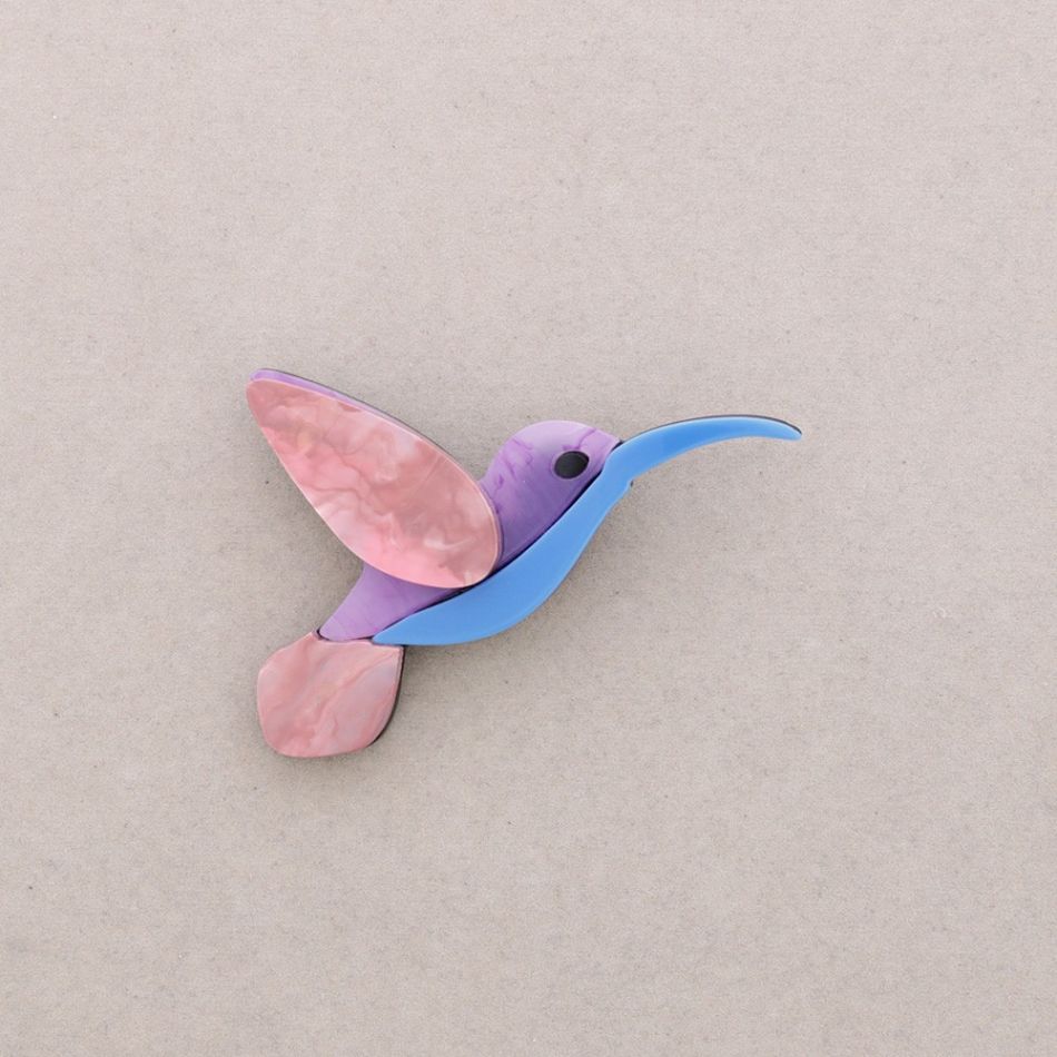 BROCHE AVE TROPICAL RESINA