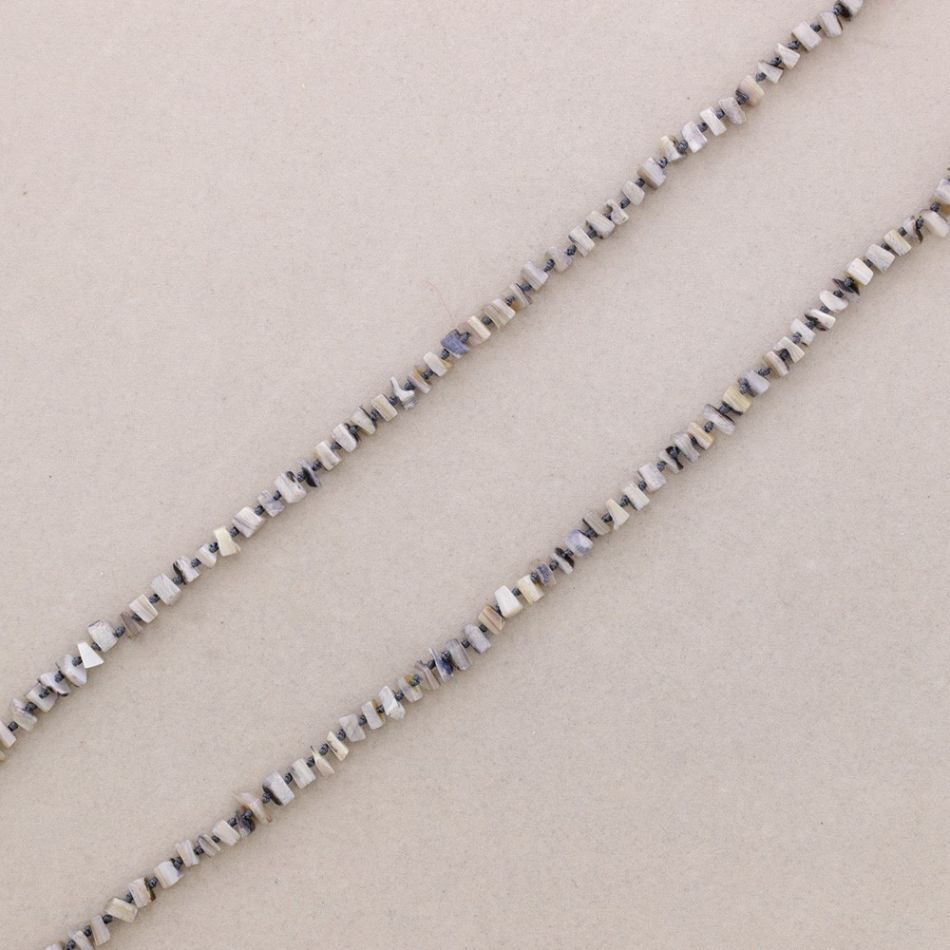 LONG NECKLACE WITH NACRE BEADS 1.4M