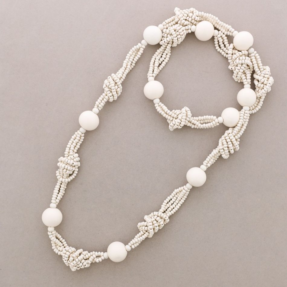 COLLAR LARGO NUDOS BOLAS MADERA