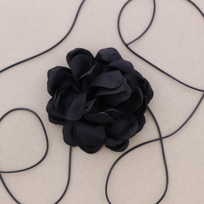 FABRIC FLOWER SHORT NECKLACE