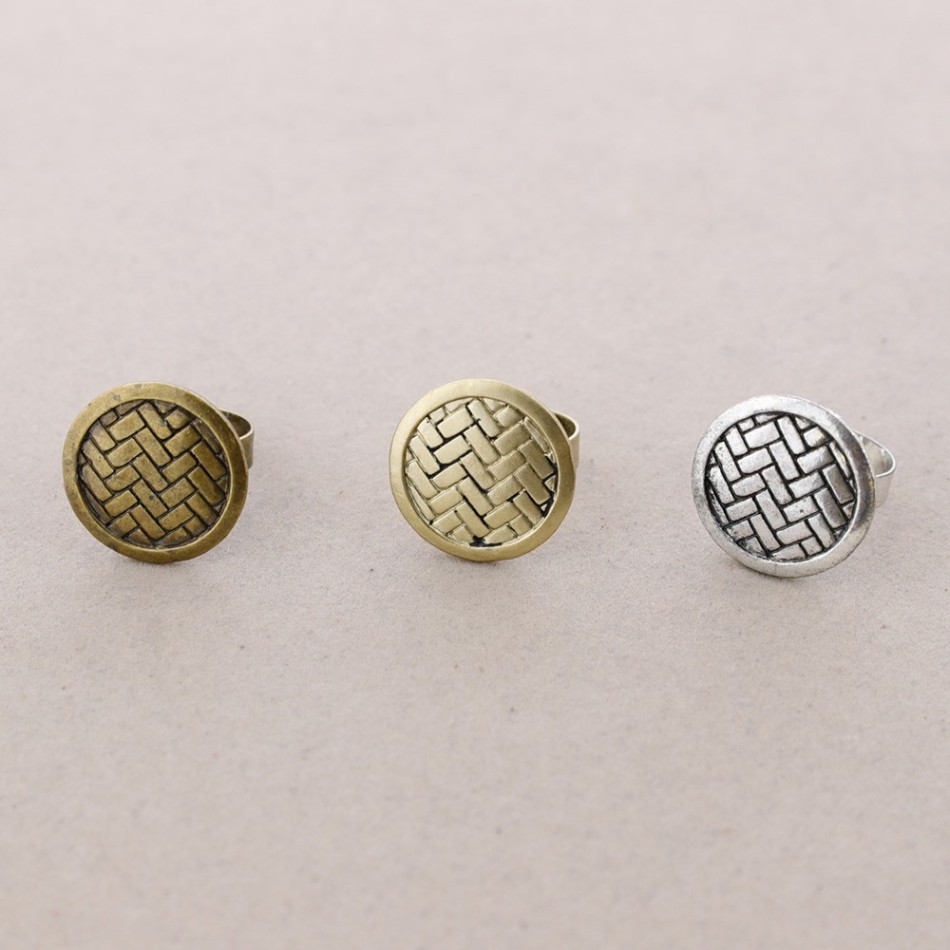 METAL RING