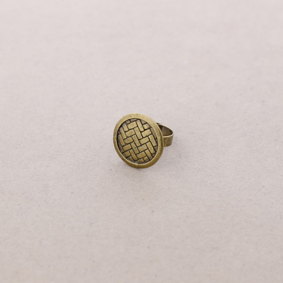 METAL RING