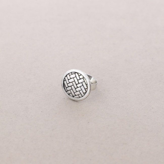 METAL RING