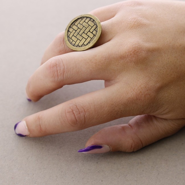 METAL RING