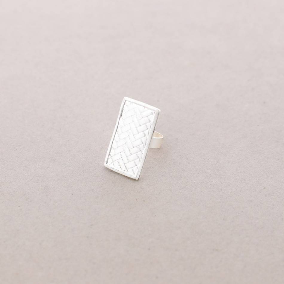 METAL RING