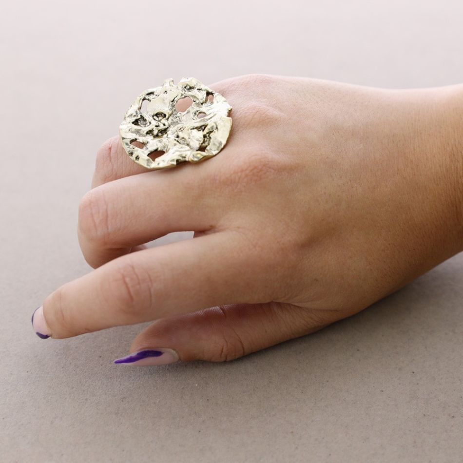 METAL RING