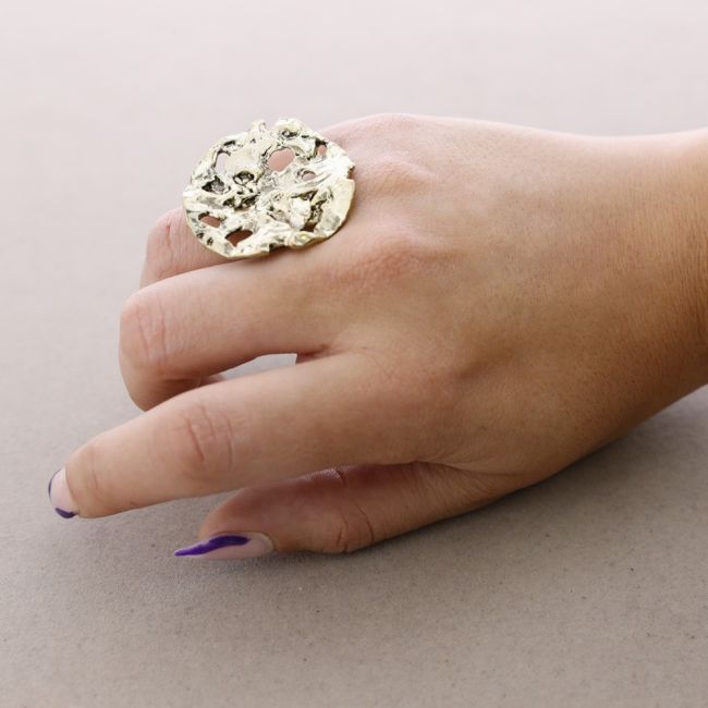 METAL RING