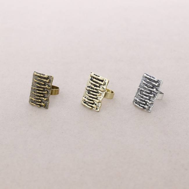 METAL RING