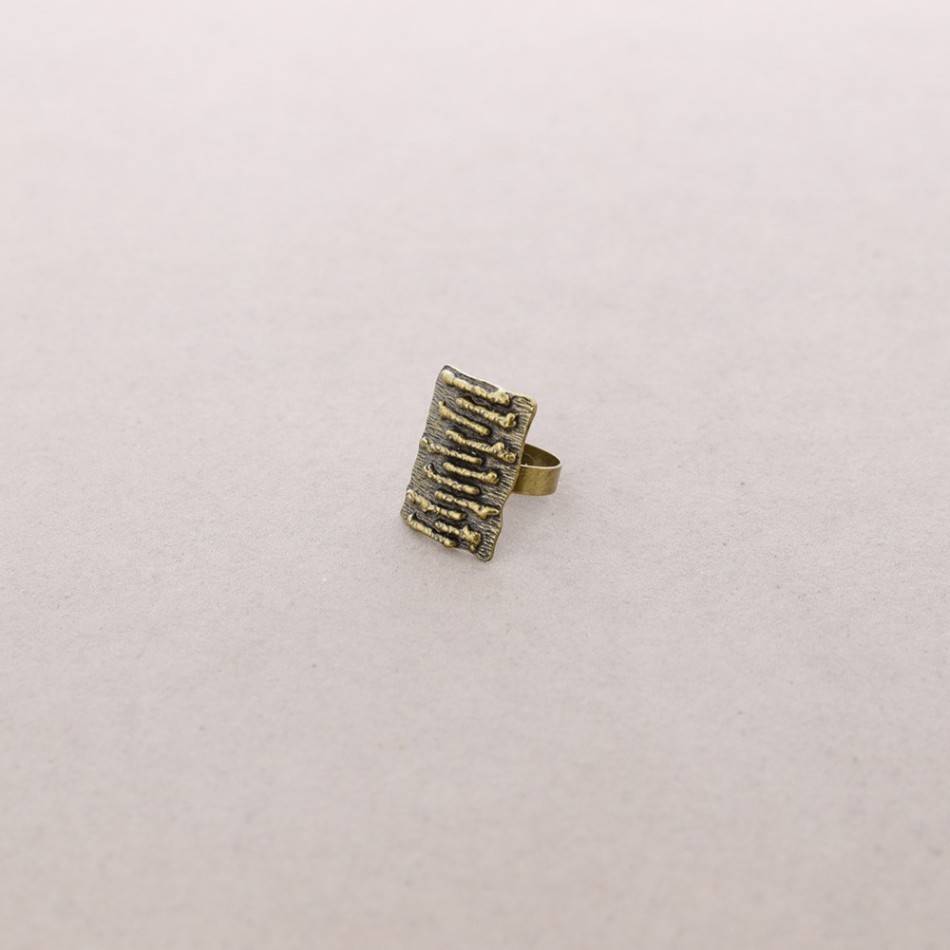 METAL RING