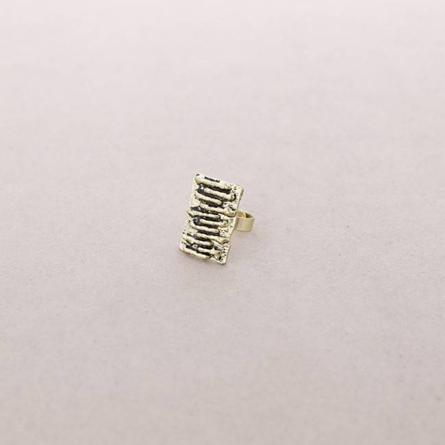 METAL RING