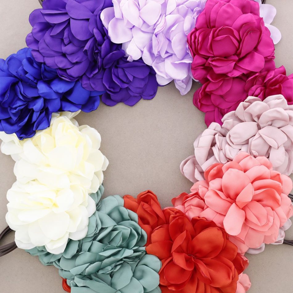 FABRIC FLOWERS SHORT NECKLACE