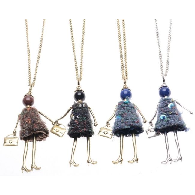 LONG PENDANT NECKLACE DOLL