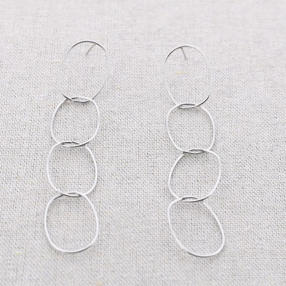 STEEL EARRINGS FOUR RINGS
