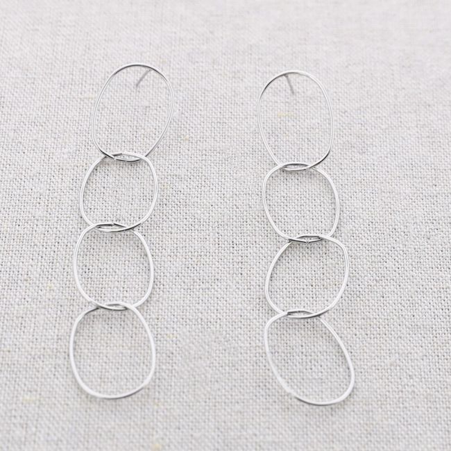 STEEL EARRINGS FOUR RINGS