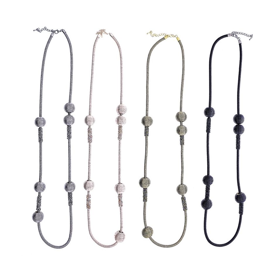 LONG NECKLACE WITH BALL BEADS