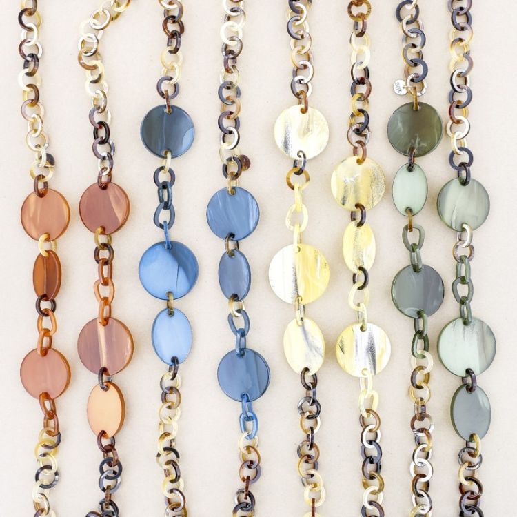 COLLAR LARGO ESLABONES CUENTAS RESINA 2