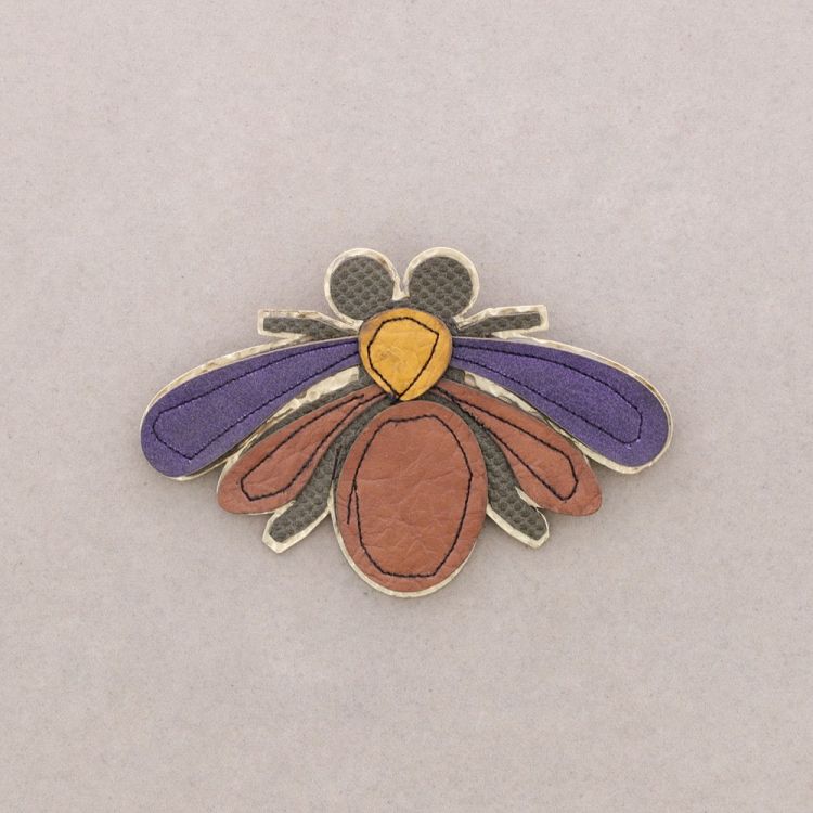 IMITATION LEATHER METAL INSECT BROOCH