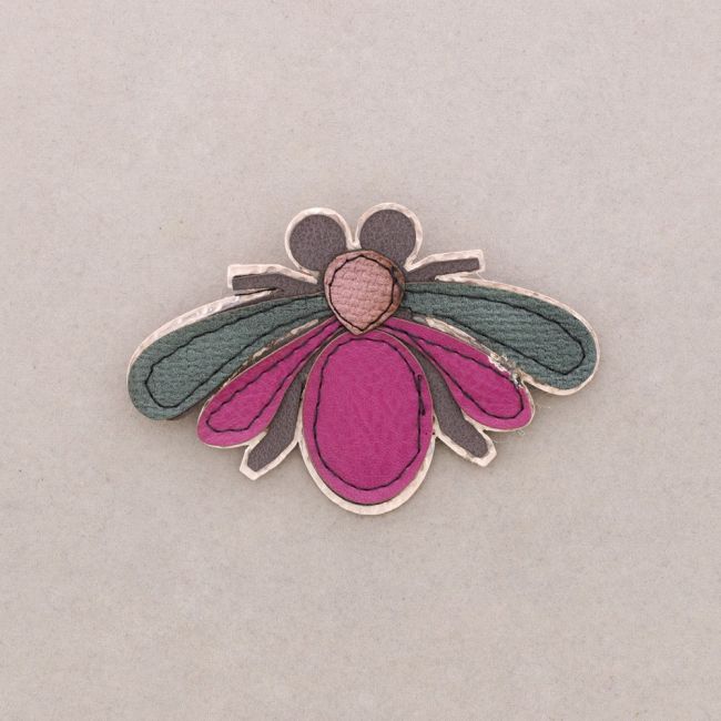 BROCHE INSECTO METAL IMITACIÓN CUERO