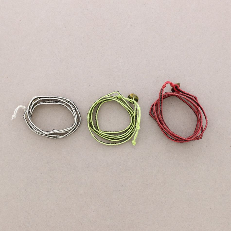 MACRAMÉ BRACELET WITH METAL BEADS