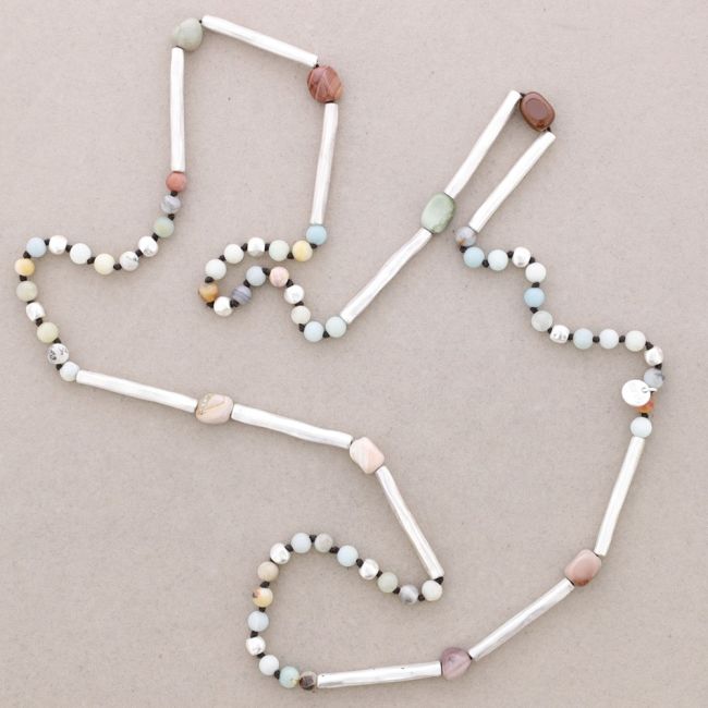 LONG NECKLACE METAL BEADS STONES