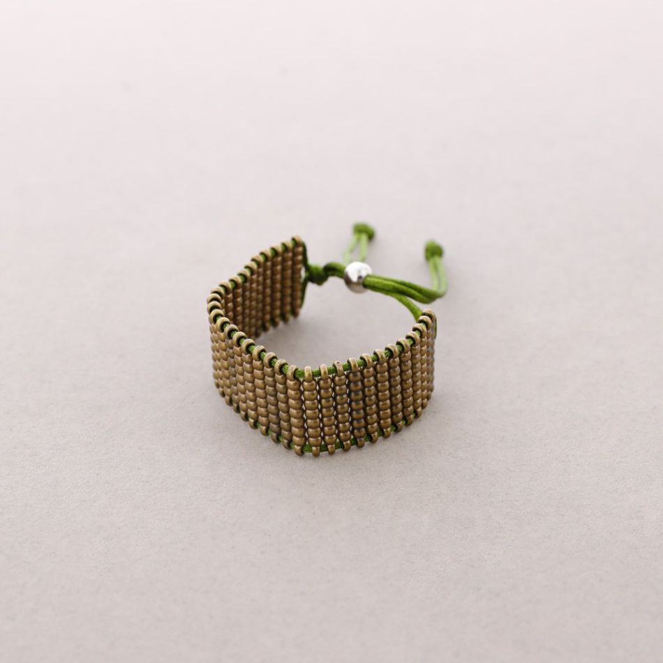 PULSERA MULTIFILAS CUENTAS METAL