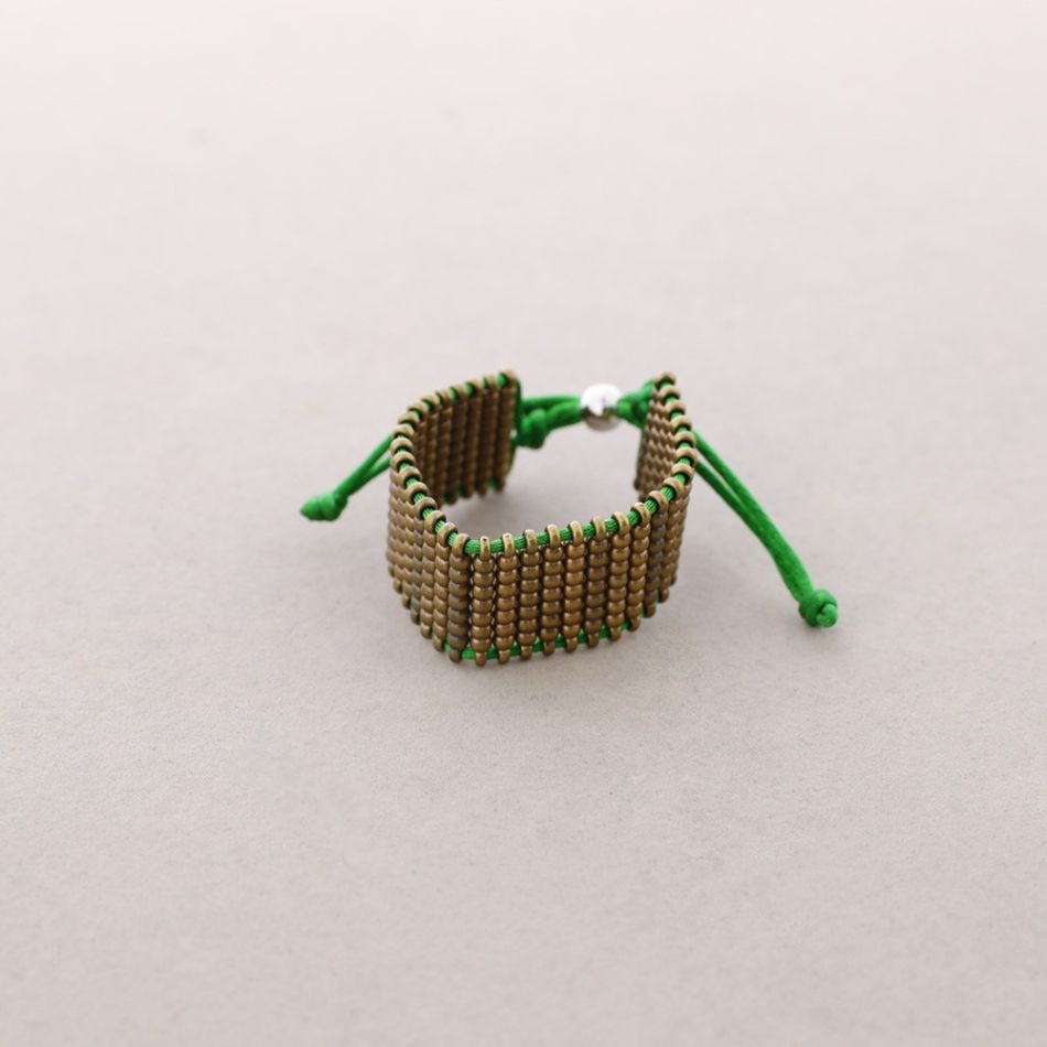 PULSERA MULTIFILAS CUENTAS METAL