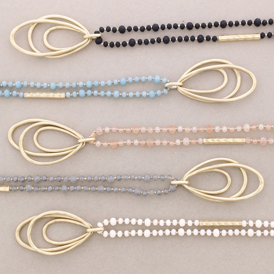LONG NECKLACE FACETED CRYSTALS METAL PENDANT