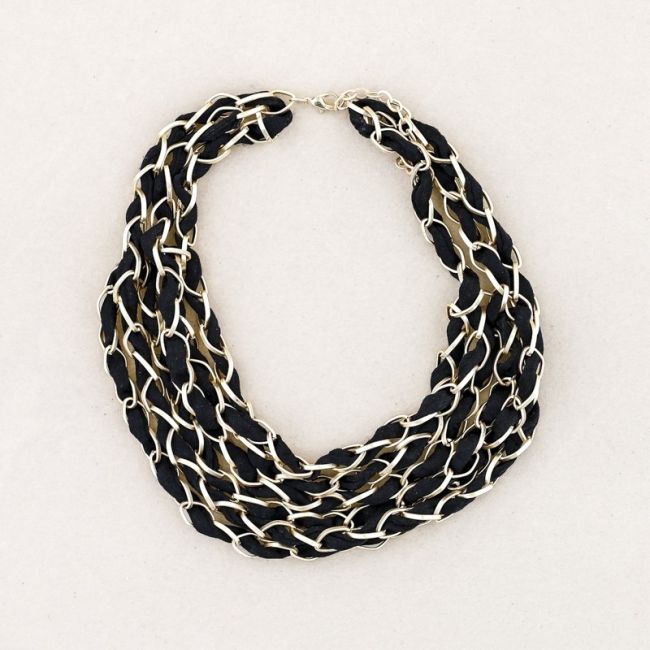 SHORT NECKLACE 6 LEVELS INTERLACED FABRIC LINKS