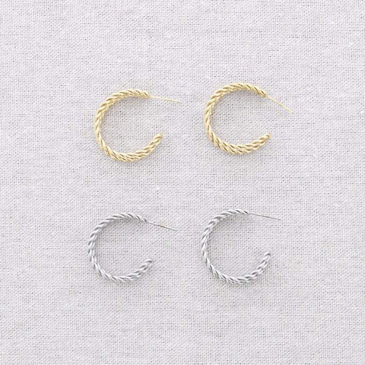 TRIPLE HOOP STEEL EARRINGS 2