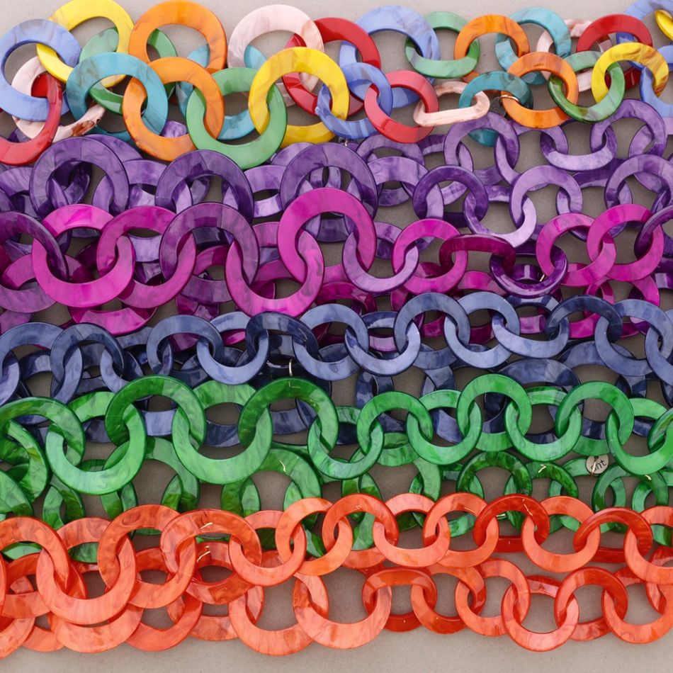 LONG MULTI-LINK NECKLACE