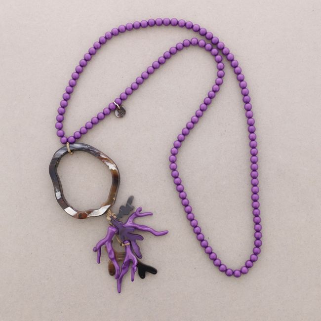 LONG PENDANT NECKLACE WITH MARINE MOTIF