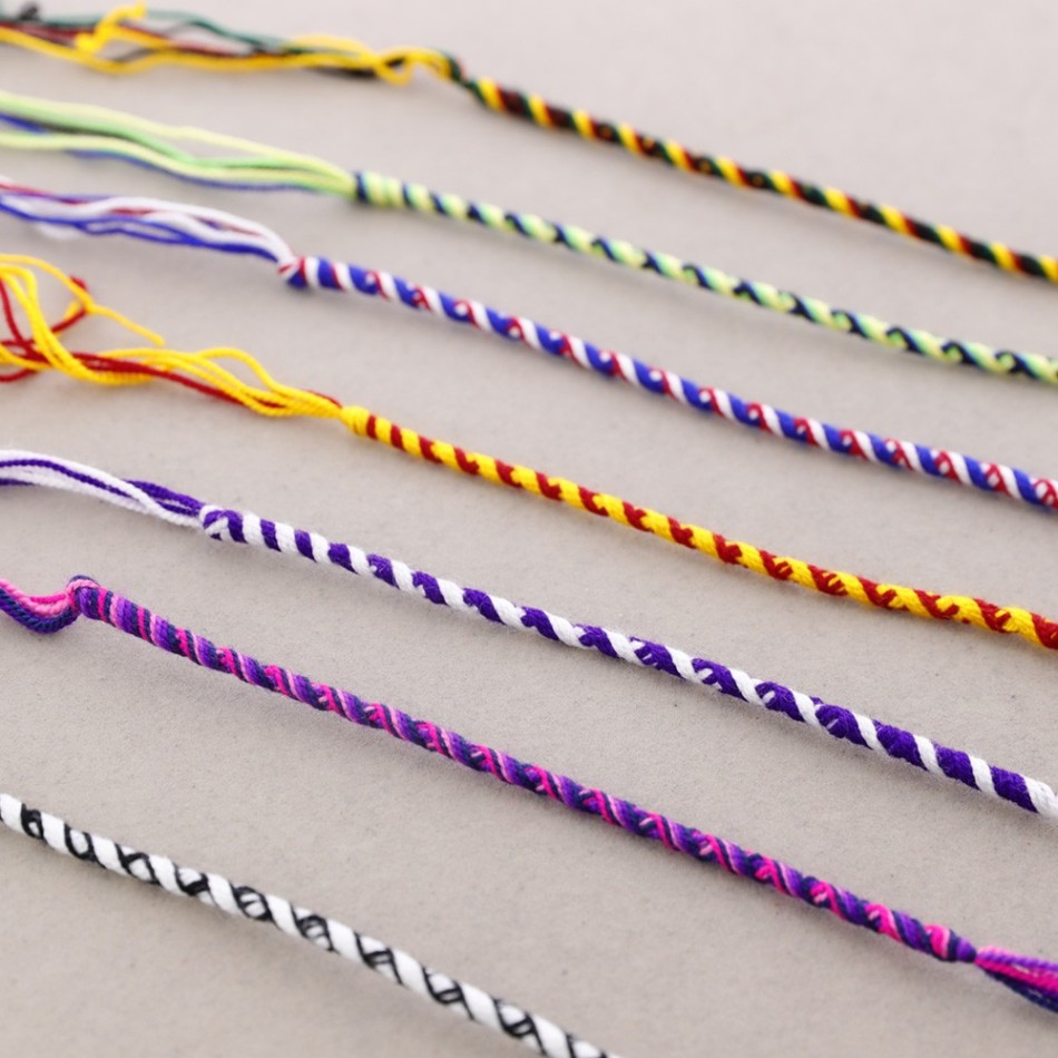 PULSERA HILO COLORES