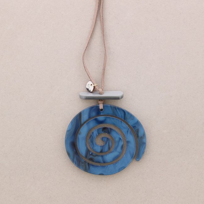 LONG RESIN SPIRAL PENDANT NECKLACE