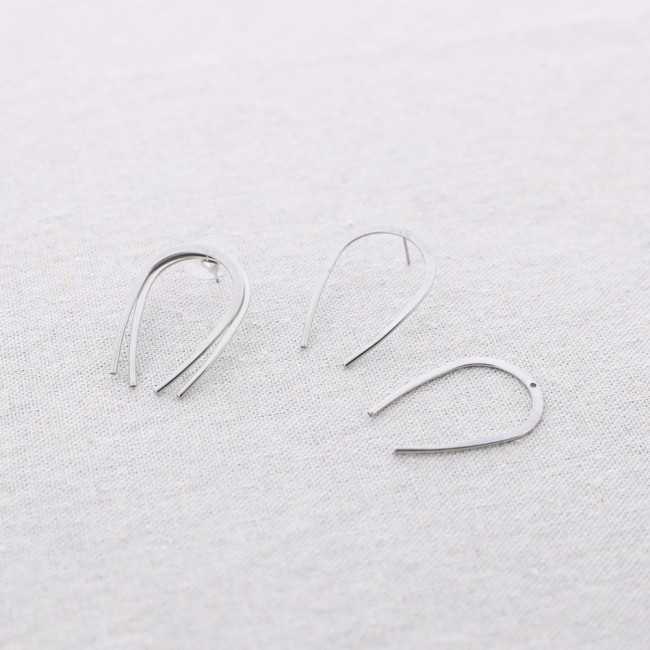 DOUBLE U INVERTED STEEL EARRINGS